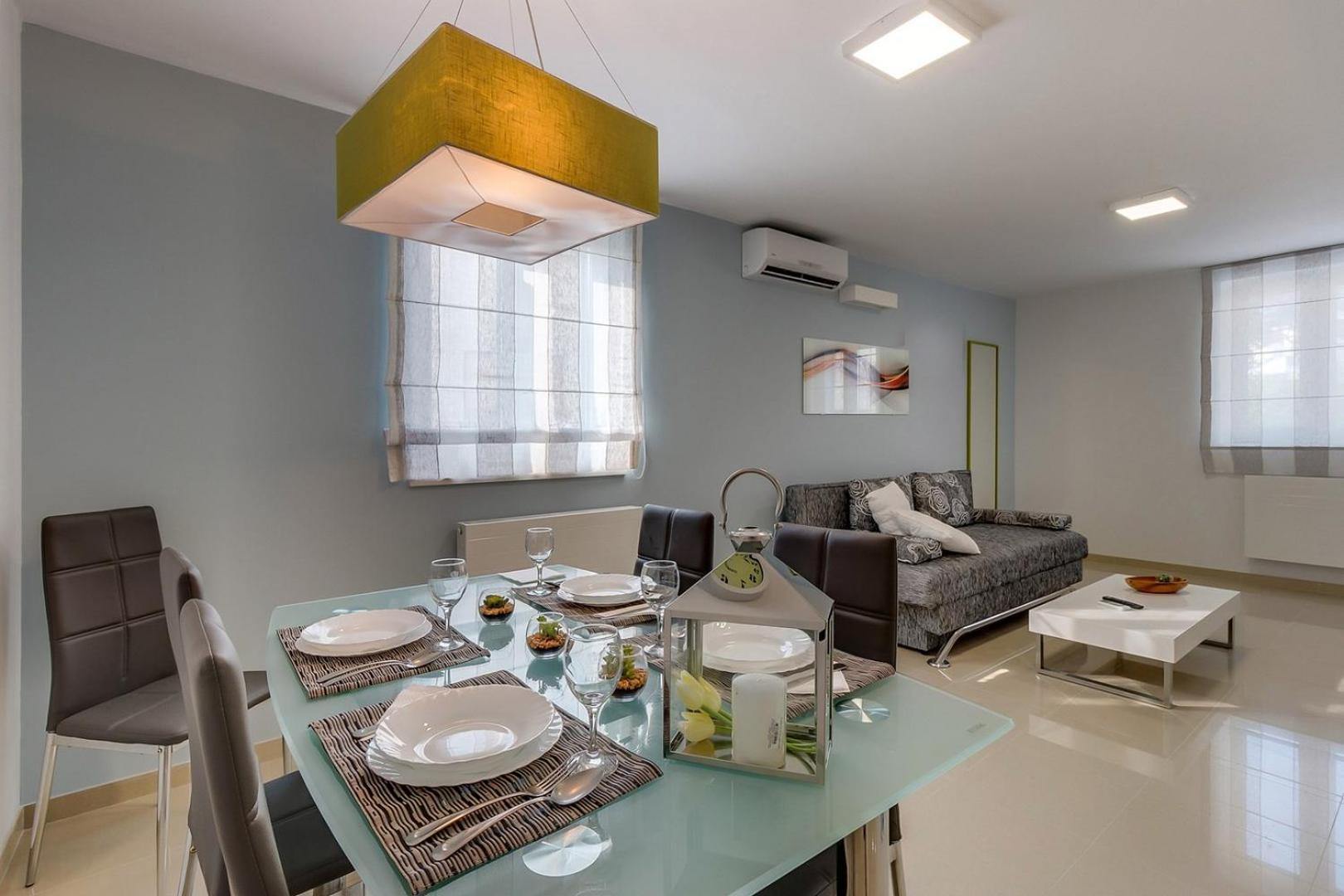 מאלי לוסיניי House Baumgarten מראה חיצוני תמונה