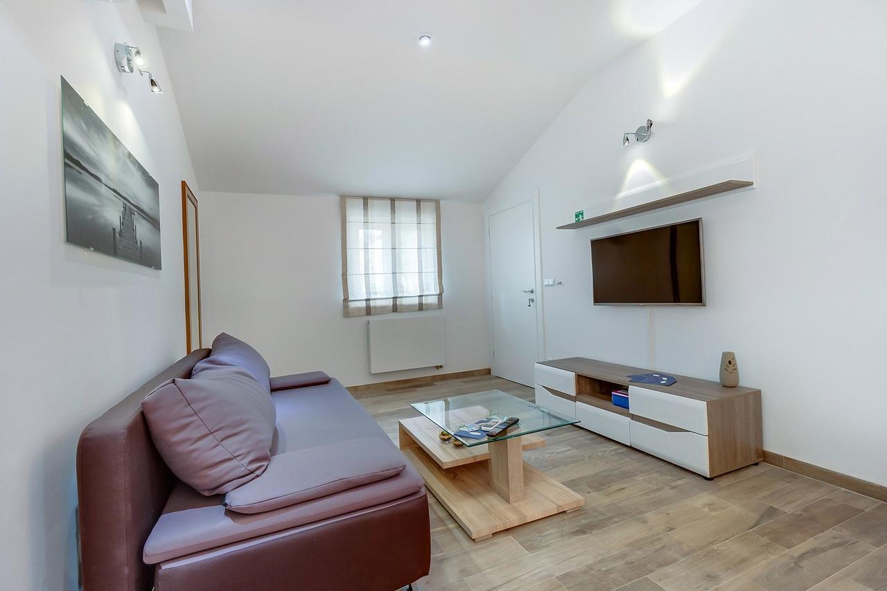 מאלי לוסיניי House Baumgarten מראה חיצוני תמונה